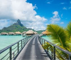 Moorea, Taha’a & Rangiroa Escape