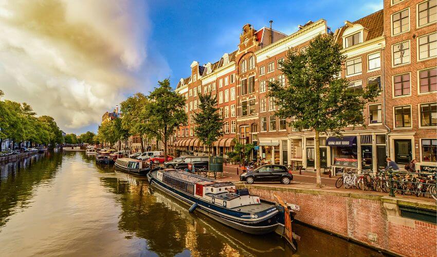 Netherlnads canal