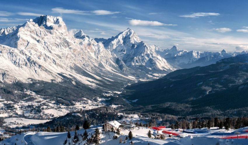Cortina d’Ampezzo scenic town and mountains